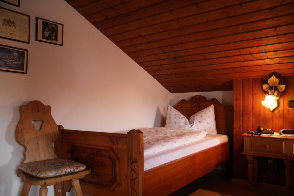Landgasthof Bock Hotel Gauting Room photo
